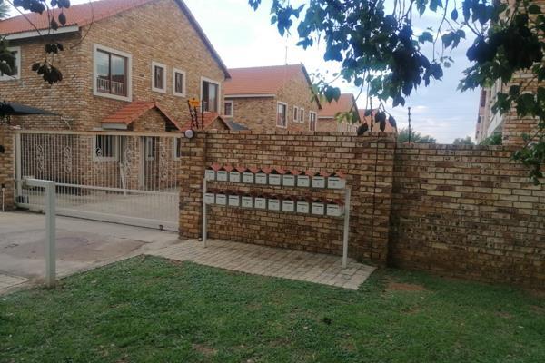 To Let 2 Bedroom Property for Rent in Miederpark North West